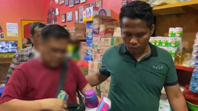 Foto: Jemput Paksa