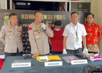 Marbot Ini Ditangkap Polisi saat Transaksi Narkoba di Dalam Masjid