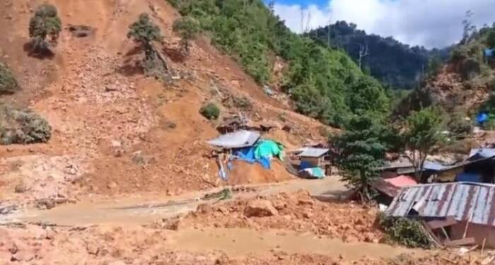 Foto: SAR temukan 8 korban longsor tambang di Gorontalo meninggal dunia.