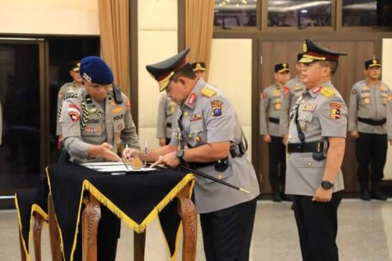 Foto: Sertijab Kapolda Sumut di Mabes Polri.