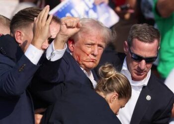 Telinga Donald Trump Berdarah usai Ditembak
