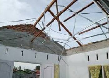 3 Rumah di Medan Amplas Diterjang Puting Beliung