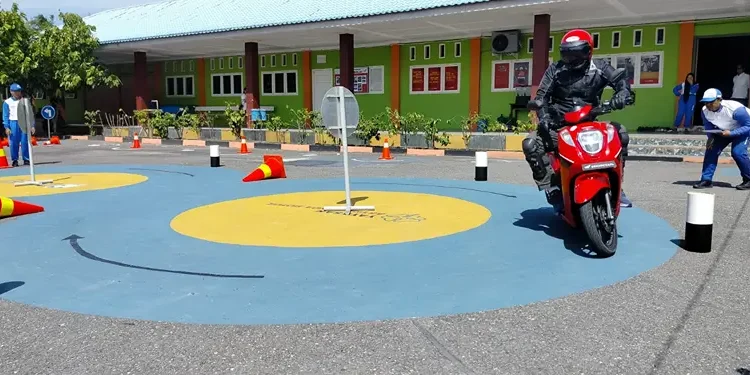 Foto: tour safety riding lab