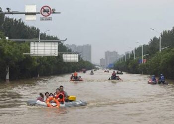 Banjir Bandang Landa Tiongkok, 30 Orang Hilang