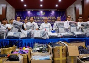 Polisi Sita 113 Kg Ganja Dibungkus Bed Cover dan Mainan Kucing