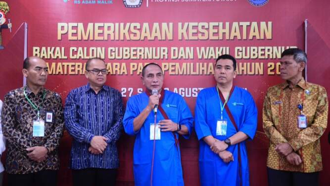 Foto: Edy Rahmayadi-Hasan Basri menjalani proses pemeriksaan kesehatan di RSU Adam Malik Medan, Jumat (30/8/2024).