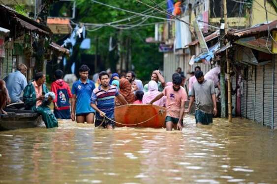 Foto: Jumlah korban tewas akibat banjir Bangladesh meningkat menjadi 52 orang.
