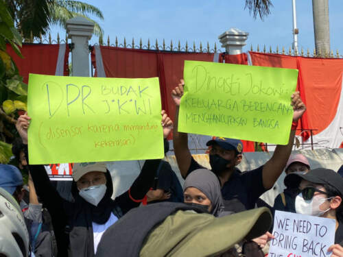 Foto: Aksi demo tolak RUU Pilkada di DPR.
