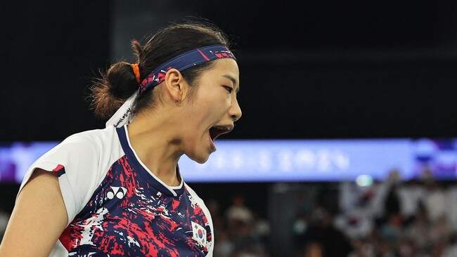 Foto: An Se Young meluapkan amarah kepada Asosiasi Badminton Korea usai merebut medali emas Olimpiade 2024.