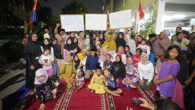 Foto: Anies saat menghadiri acara doa bersama warga Jakarta.