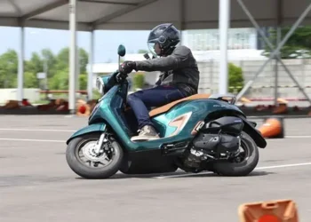 Foto: Berkendara Nyaman, Pastikan Barang Ini Ada di Bagasi Motor Kesayangan 4