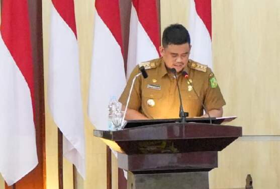 Foto: Wali Kota Medan Bobby Nasution saat rapat paripurna DPRD Medan, Senin (26/8/2024).