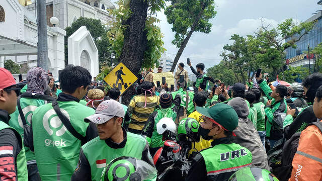 Foto: Demo pengemudi ojol.