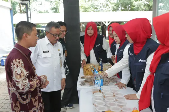 Foto: Inkubasi Ekonomi Bahari merupakan salah satu program flagship Tanggung Jawab Sosial & Lingkungan (TJSL) PTK untuk memaksimalkan pemanfaatan potensi hasil perikanan di wilayah Batam.(Dok:PTK)