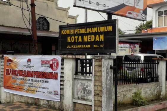 Foto: Gedung KPU Medan.