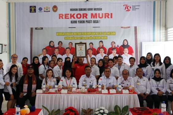Foto: Warga Binaan Pemasyarakatan (WBP) atau narapidana Rumah Tahanan Negara (Rutan) Kelas IIA Medan meraih Museum Rekor Indonesia (MURI). (ANTARA/HO-Kanwil Kemenkumham Sumut)