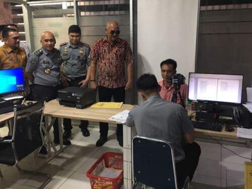 Foto: Komisi I DPRD Medan saat kunjungan kerja ke Kantor Imigrasi Klas II TPI Belawan