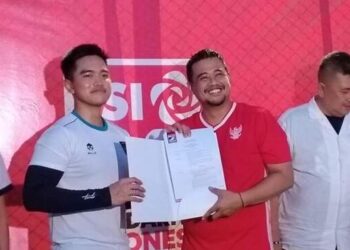 Kaesang Serahkan Surat Dukungan PSI ke Bobby Nasution Maju Pilgub Sumut