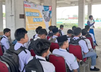 Foto: Lindungi Hal Berharga, Honda Ajak Pelajar SMK PAB 8 Utamakan Keselamatan 3