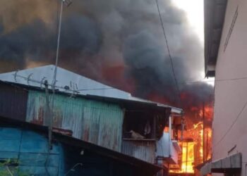Kebakaran Hanguskan 21 Rumah di Pulo Brayan