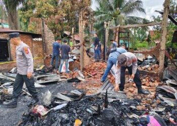2 Rumah di Palas Hangus Terbakar, Diduga Ini Penyebabnya