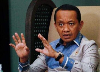 Beredar Foto Diduga Ketum Golkar Bahlil dengan Miras