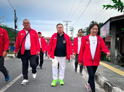 Anggota Komisi X DPR RI dr Sofyan Tan membuka acara Lintas Samosir 2024 yang diselenggarakan Politeknik Pariwisata (Poltekpar) Medan kerja sama Komisi X DPR RI di Marianna Resort and Convention, Samosir 28-30 Agustus 2024.(Dok:Juli Simanjuntak)