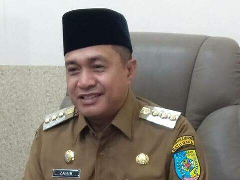 Foto: Mantan Bupati Batu Bara, Zahir.