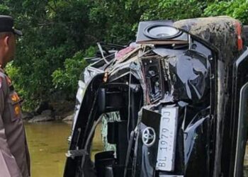 Mobil Terjun ke Jurang, 1 Tewas-5 Luka