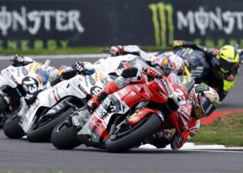 MotoGP Inggris 2024: Bastianini Menang Dramatis!