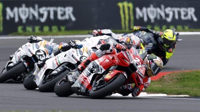 Pembalap Ducati Enea Bastiani menang MotoGP Inggris 2024.