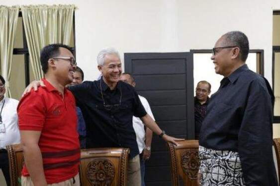 Foto: Palti Hutabarat saat bertemu Ganjar Pranowo.
