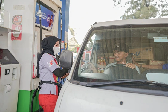 Foto: PT Pertamina Patra Niaga memastikan ketersediaan Bahan Bakar Minyak (BBM) jenis Pertalite di seluruh wilayah Indonesia sesuai dengan kuota yang diberikan pemerintah.
(Dok:Pertamina Patra Niaga)