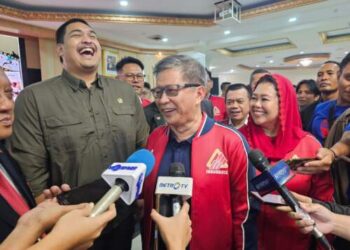 Veddriq Raih Emas di Olimpiade, Rocky Gerung: Terima Kasih Jokowi!