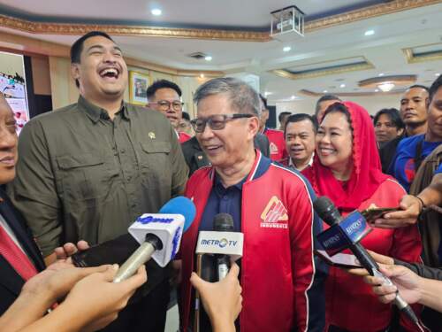 Foto: Pengurus FPTI, Rocky Gerung.