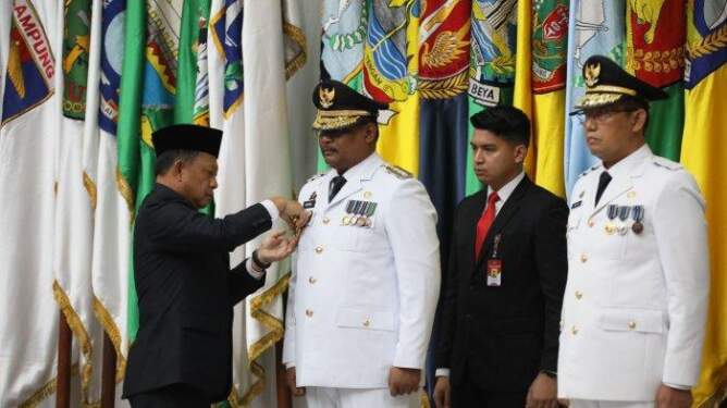 Foto: Mendagri Tito Karnavian melantik Safrizal menjadi PJ Gubernur Aceh, di Jakarta, Kamis (22/8/2024).