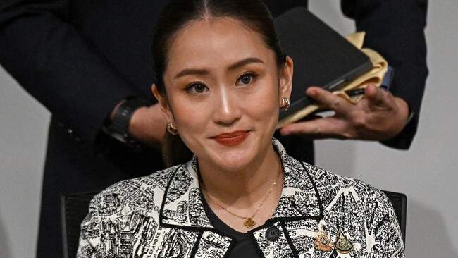 Foto: Putri bungsu mantan PM Thaksin Shinawatra, Paetongtarn Shinawatra, terpilih menjadi PM Thailand di usia. ke-37 tahun. (AFP/LILLIAN SUWANRUMPHA)