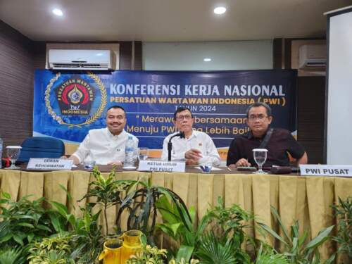 Foto: Ketum PWI Pusat dan Konfernas di Bajarmasin