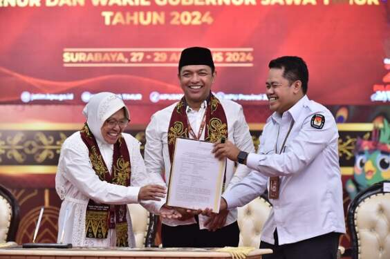 Foto: Pasangan Ustaz Hidayatullah-Ahmad Yasir Ridho Lubis.
