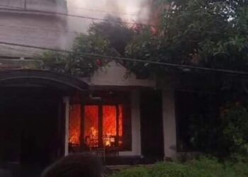 Rumah Mewah Dua Lantai di Setia Budi Indah Medan Terbakar