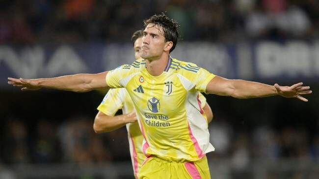 Foto: Dusan Vlahovic dua kali membobol gawang Verona.