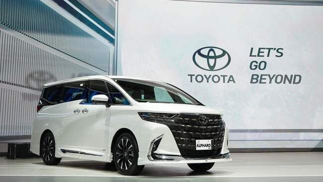 Foto: Ilustrasi mobil Toyota Alphard. (Toyota Astra Motor)