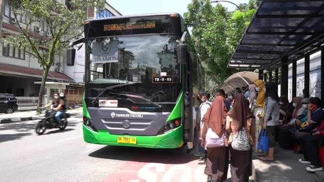 Foto: Bus Trans Metro Deli.