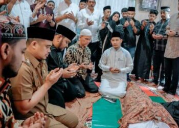 Bobby Sampaikan Duka Mendalam atas Meninggalnya Ustaz Sampan