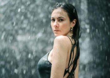 Wulan Guritno Tampil Seksi, Bra Hitam Mengintip