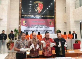 Bareskrim Polri Ringkus 8 Tersangka Produksi Uang Palsu
