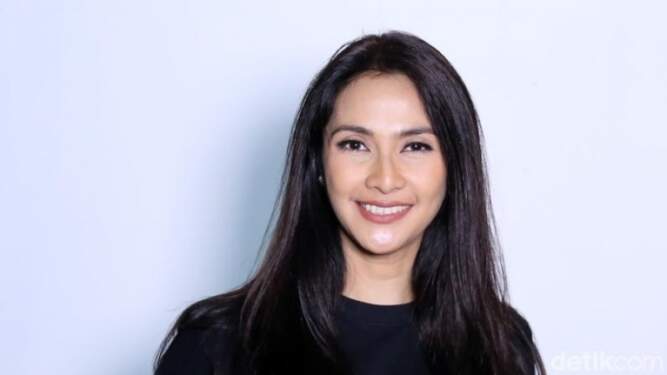 Foto: Maudy Koesnaedi nggak jadi masuk timses, tapi tetap dukung dan bantu Rano Karno.