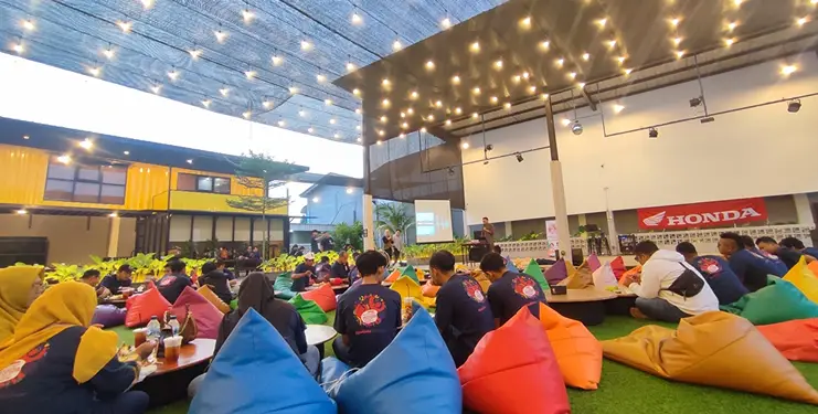 Foto: PT Indako Trading Coy menggelar rangkaian aktivitas gaspol ke HBD pada 14 September 2024 bagi para konsumen setia dan perwakilan komunitas motor yang tergabung dalam Sumut Honda Bikers.(Istimewa)