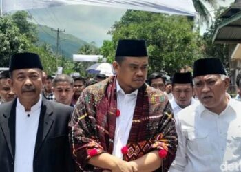 Bobby Singgung Lagi Soal Jalan di Sumut: Warga Tahunya Jalan Punya Pemerintah