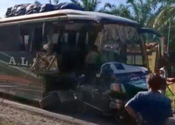 Bus ALS Tabrak Truk Tangki di Bukit Kodok, Sopir Kabur